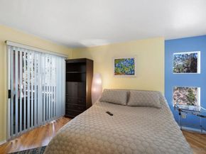 7263 Camino Degrazia 33, San Diego CA 92111