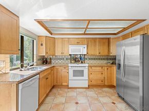 1709 Larkhaven Glen, Escondido CA 92026