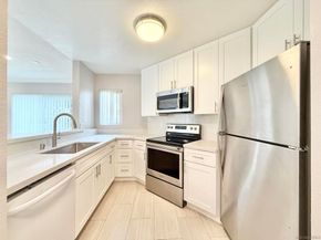 7405 Charmant Dr 2001, San Diego CA 92122