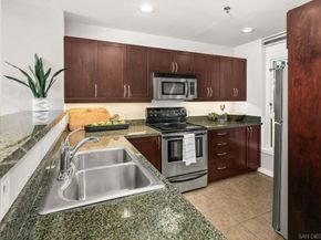 427 9th Ave 809, San Diego CA 92101