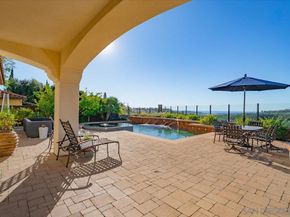 7135 Sitio Caliente, Carlsbad CA 92009