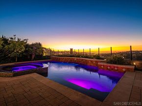 7135 Sitio Caliente, Carlsbad CA 92009