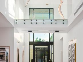 6283 La Jolla Scenic Drive S, San Diego CA 92037