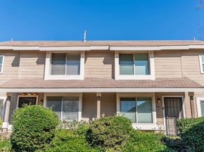 7483 Tooma St B, San Diego CA 92139