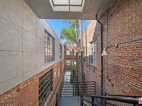 500 Molino Street 208, Los Angeles CA 90013