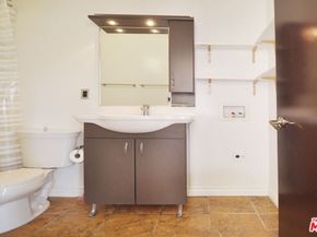 215 W 7th Street 907, Los Angeles CA 90014