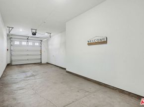 1207 N Commonwealth Avenue, Los Angeles CA 90029
