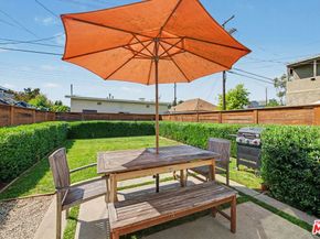 1207 N Commonwealth Avenue, Los Angeles CA 90029
