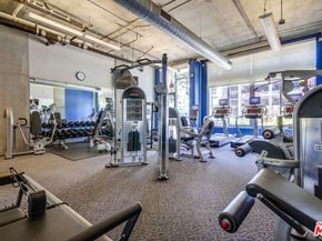 1100 S Hope Street 914, Los Angeles CA 90015