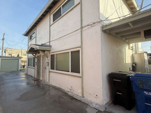 6544 S Victoria Avenue, Los Angeles CA 90043