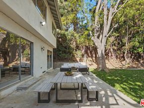 2612 S Beverly Drive, Los Angeles CA 90034