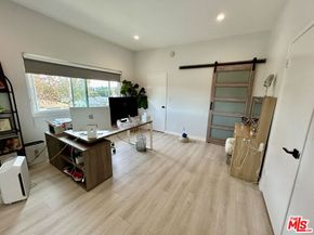 5139 Balboa Boulevard 2, Encino CA 91316