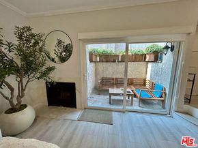 5139 Balboa Boulevard 2, Encino CA 91316