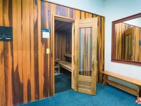 6700 Hillpark Drive 204, Los Angeles CA 90068