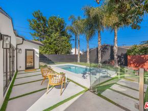 3953 S Victoria Avenue, View Park CA 90008