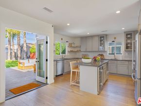 3953 S Victoria Avenue, View Park CA 90008