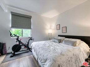 4477 Woodman Avenue 304, Sherman Oaks CA 91423