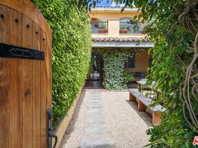 4370 Hillview Drive, Malibu CA 90265