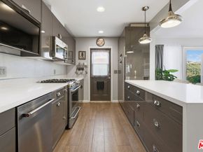 22301 Leadwell Street, Canoga Park CA 91303