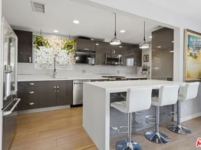 22301 Leadwell Street, Canoga Park CA 91303