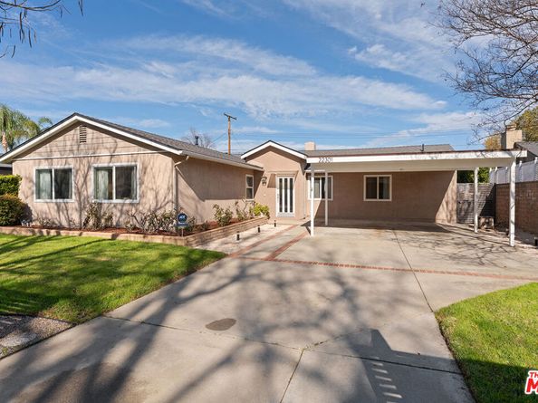 22301 Leadwell Street, Canoga Park CA 91303