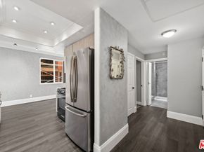 1516 Hi Point Street 101, Los Angeles CA 90035