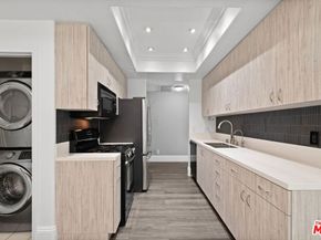 1516 Hi Point Street 101, Los Angeles CA 90035