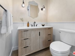 7501 Agnew Avenue, Los Angeles CA 90045