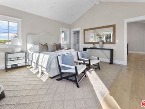 7501 Agnew Avenue, Los Angeles CA 90045