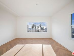 1661 Appian Way, Santa Monica CA 90401