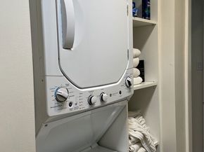 1143 Poinsettia Drive, West Hollywood CA 90046