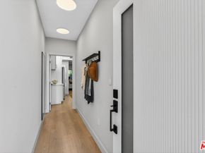 2931 S Bronson Avenue, Los Angeles CA 90018