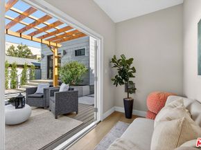 2931 S Bronson Avenue, Los Angeles CA 90018