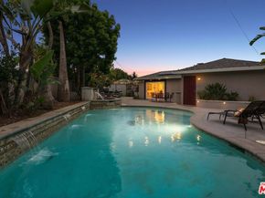 6304 W 79th Street, Los Angeles CA 90045