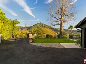 1741 Golf Club Drive, Glendale CA 91206