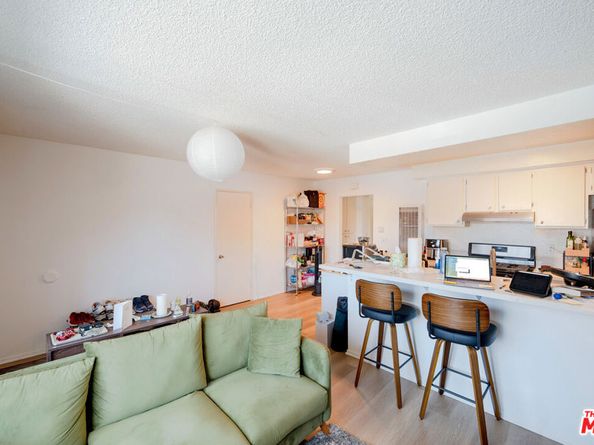 1818 Ripple Street, Los Angeles CA 90039