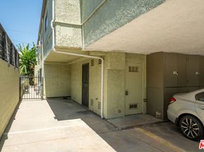 1818 Ripple Street, Los Angeles CA 90039