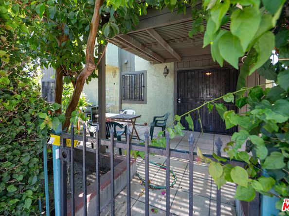 1818 Ripple Street, Los Angeles CA 90039