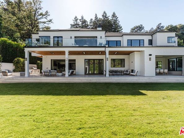 13164 Boca De Canon Lane, Los Angeles CA 90049