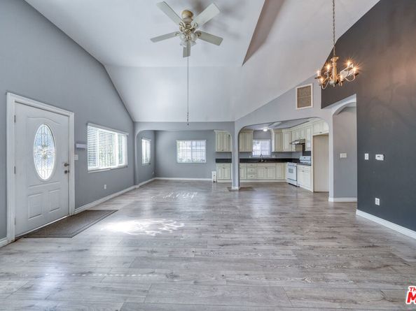 117 S Virgil Avenue, Los Angeles CA 90004