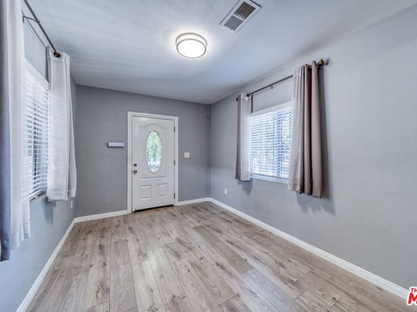 117 S Virgil Avenue, Los Angeles CA 90004