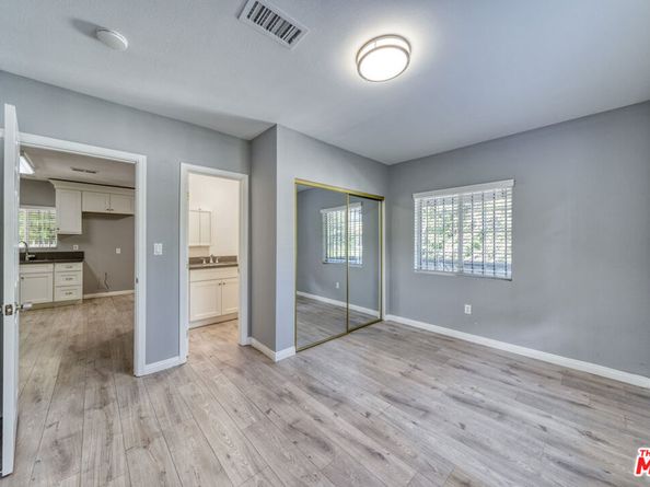 117 S Virgil Avenue, Los Angeles CA 90004