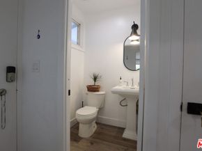 7058 Petit Avenue, Van Nuys CA 91406