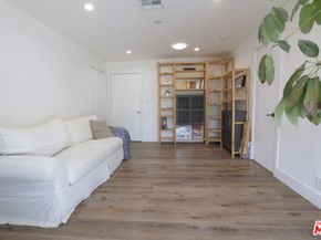 7058 Petit Avenue, Van Nuys CA 91406