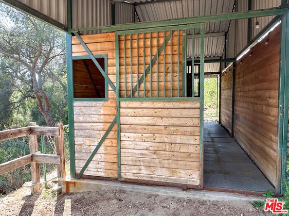 10608 Johanna Avenue, Sunland CA 91040