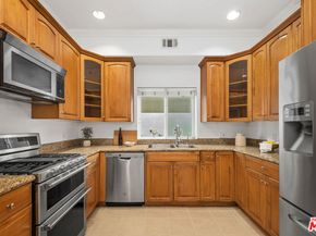 11840 Dorothy Street 202, Los Angeles CA 90049