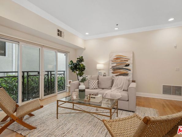 11840 Dorothy Street 202, Los Angeles CA 90049