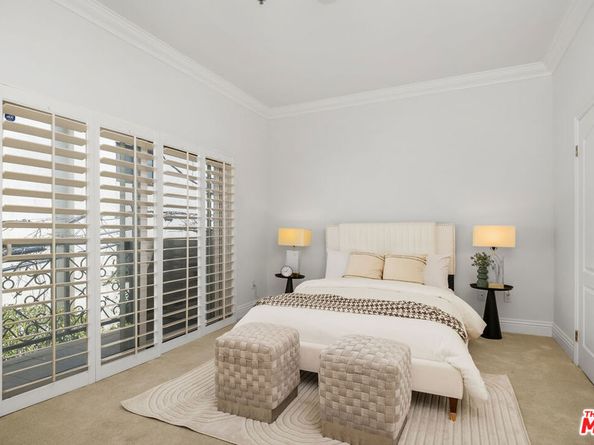 11840 Dorothy Street 202, Los Angeles CA 90049