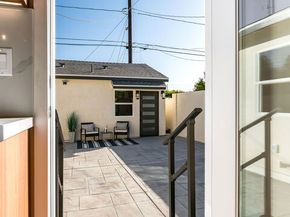 1237 N Whitnall Highway, Burbank CA 91505