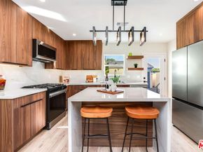 1237 N Whitnall Highway, Burbank CA 91505
